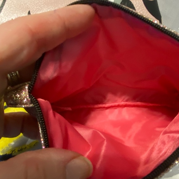 Three Ipsy Makeup Bags NWOT with eyeshadow brush - Picture 11 of 11